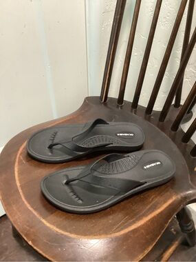 Okabashi Black Women's Flip Flop Sandals Size 7